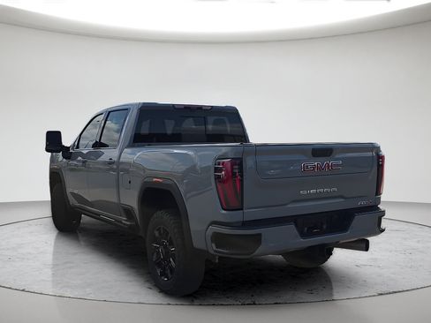 Used 2024 GMC Sierra 3500 AT4 w/ AT4 Premium Plus Package AWD/4WD image 9