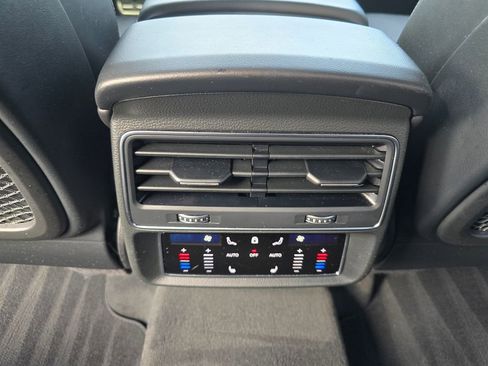 Used 2023 Audi RS Q8 w/ Black Optic Package image 32