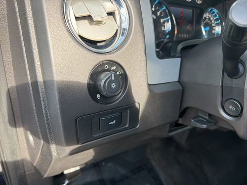 Used 2013 Ford F150 XLT w/ Luxury Equipment Group image 16