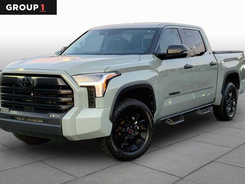 Used 2024 Toyota Tundra SR5 w/ SR5 Convenience Package AWD/4WD image 1