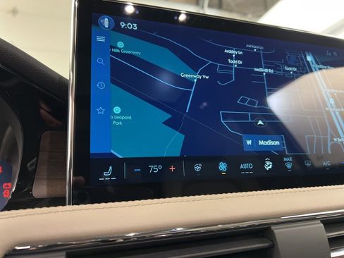 New 2026 Lincoln Corsair Reserve image 12