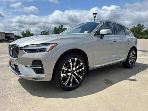 Certified 2023 Volvo XC60 B5 Ultimate w/ Climate Package AWD/4WD image 4