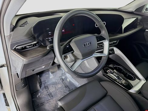 Certified 2025 Audi Q5 Premium w/ Premium Plus AWD/4WD image 9
