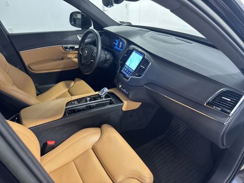Used 2023 Volvo XC90 B6 Ultimate AWD/4WD image 27