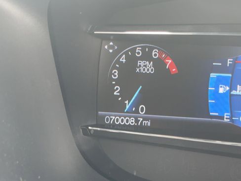 Used 2019 Ford Explorer Limited image 21