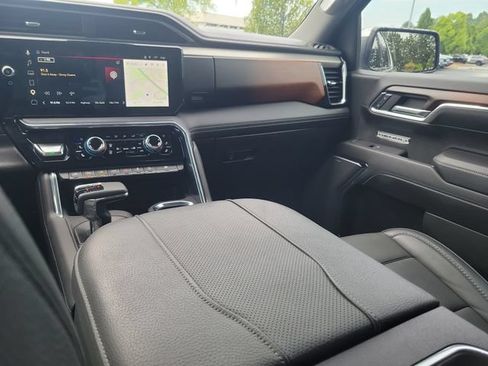 Used 2024 GMC Sierra 1500 Denali AWD/4WD image 12