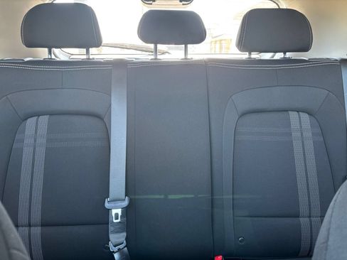 Used 2025 Hyundai Venue SEL FWD image 38