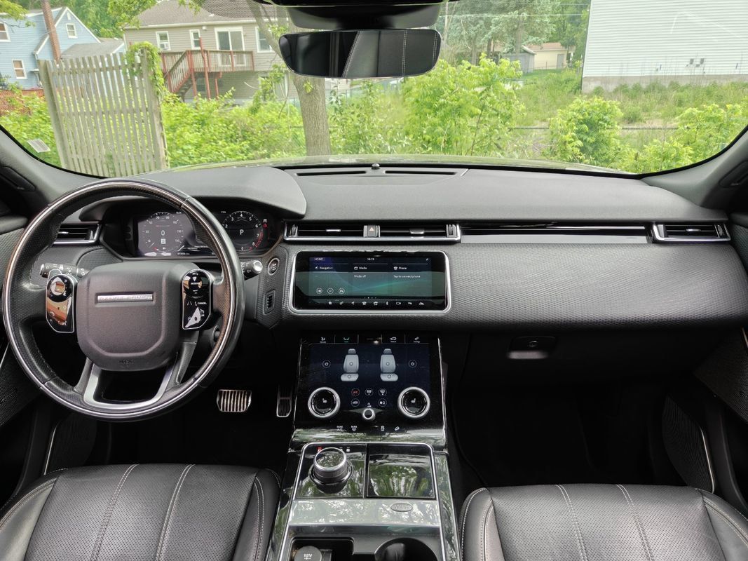 Used 2018 Land Rover Range Rover Velar R-Dynamic SE AWD/4WD image 28