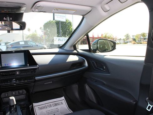 Used 2025 Toyota Prius LE FWD image 25