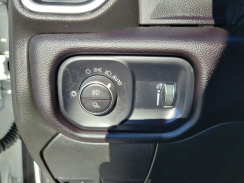 Used 2024 RAM 2500 Big Horn image 28