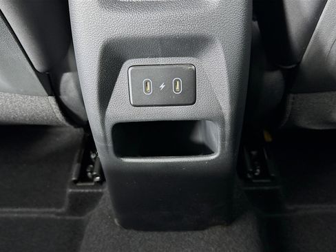 Certified 2025 Hyundai Venue Limited image 25