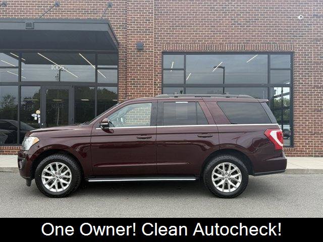 Used 2020 Ford Expedition XLT w/ Equipment Group 202A AWD/4WD image 3