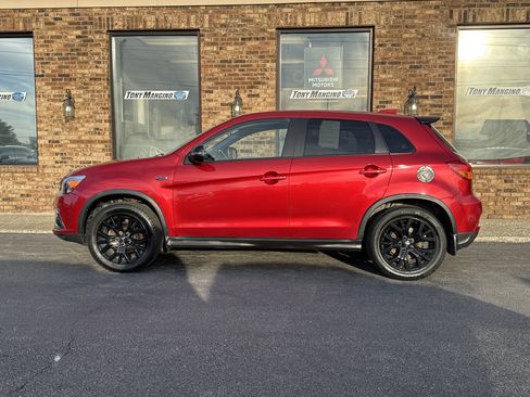 Used 2018 Mitsubishi Outlander Sport LE AWD/4WD image 2