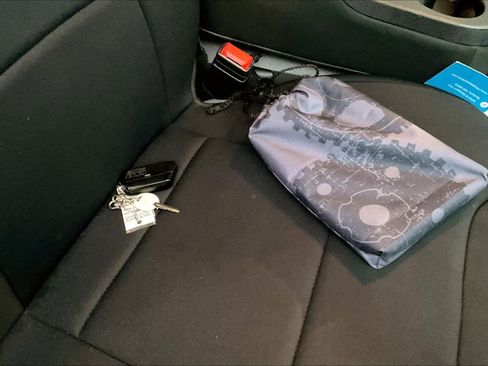 Used 2021 RAM 1500 Classic SLT image 20