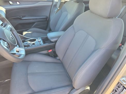 Used 2021 Kia K5 LXS image 4