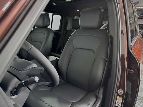New 2025 Land Rover Defender 130 S image 10