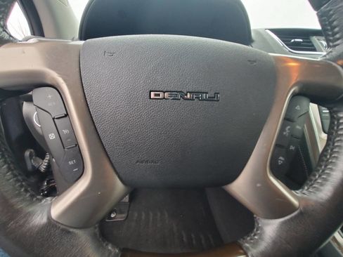 Used 2014 GMC Acadia Denali image 16