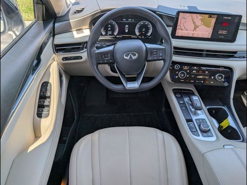 Used 2025 INFINITI QX60 Luxe w/ Vision Package FWD image 8