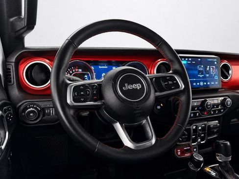 Used 2018 Jeep Wrangler Unlimited Rubicon w/ Safety Group AWD/4WD image 22