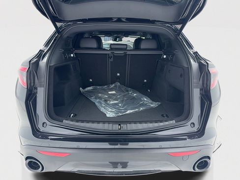 New 2025 Alfa Romeo Stelvio Sprint w/ Convenience Package image 12