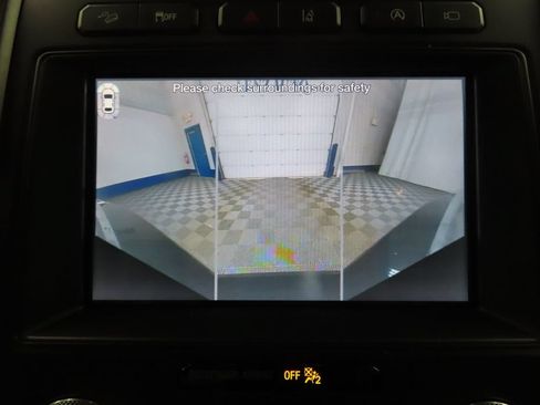 Used 2019 Ford Expedition Limited w/ Equipment Group 302A AWD/4WD image 16