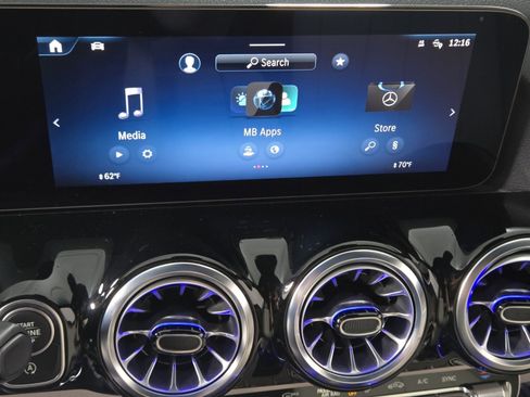 Used 2025 Mercedes-Benz GLA 250 image 30