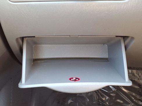 Used 2005 Toyota Corolla LE image 25