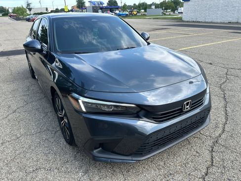 Used 2024 Honda Civic EX image 11