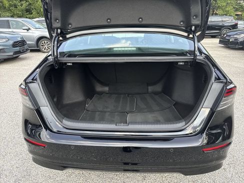 Used 2023 Honda Accord EX-L image 21