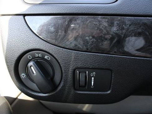 Used 2014 Dodge Grand Caravan SXT FWD image 8