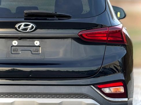 Used 2019 Hyundai Santa Fe SE image 14