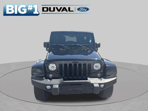 Used 2017 Jeep Wrangler Unlimited Sahara AWD/4WD image 7