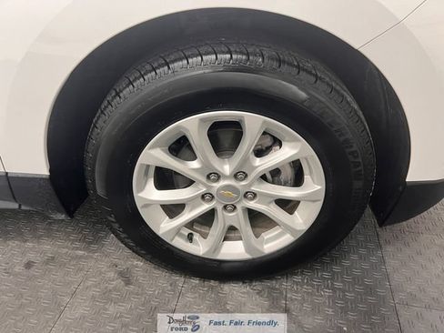 Used 2018 Chevrolet Equinox LS FWD image 17