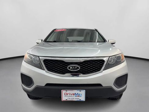 Used 2012 Kia Sorento LX image 2