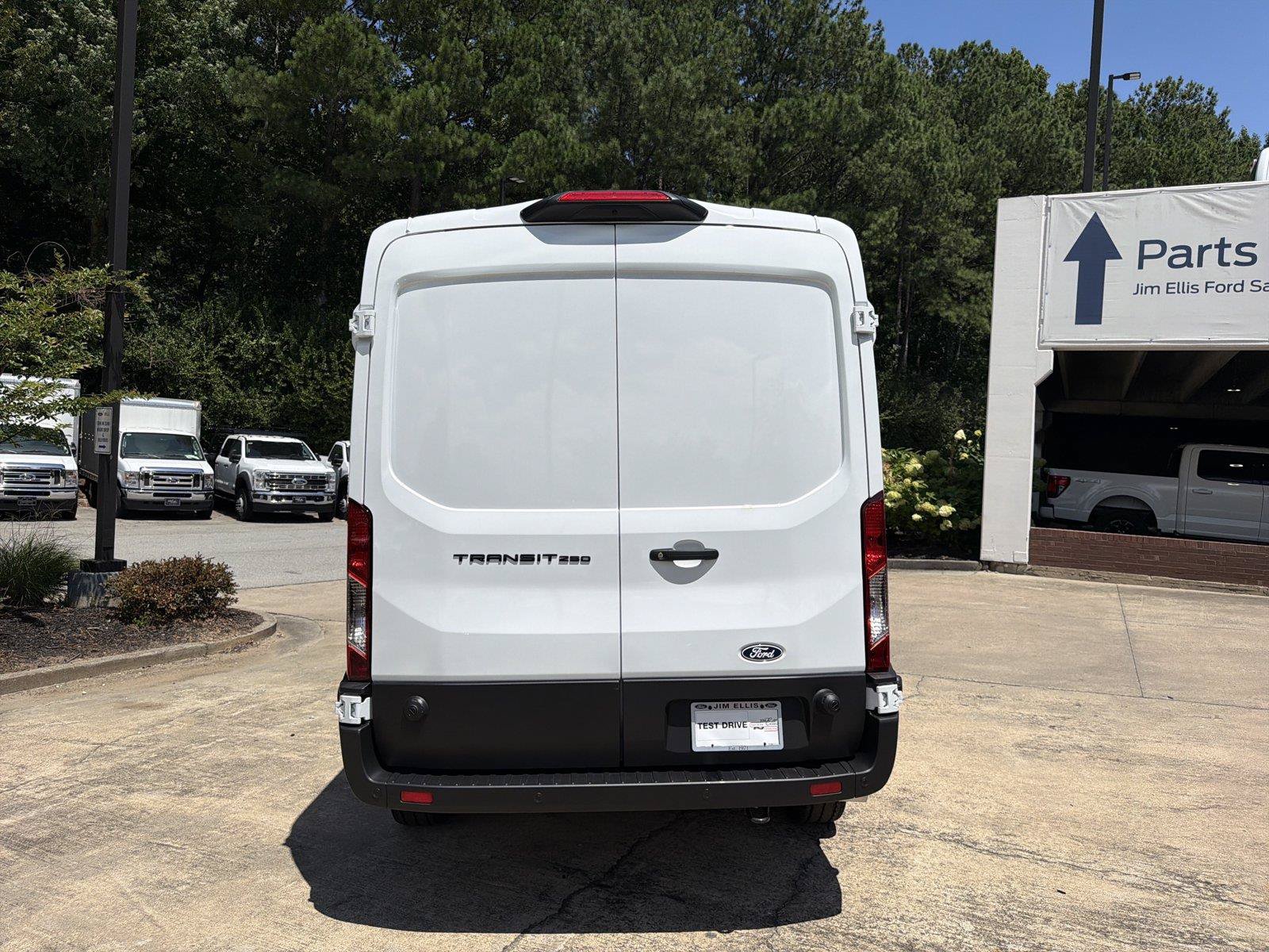 New 2026 Ford Transit 250 148 Medium Roof w/ Load Area Protection Package RWD image 6