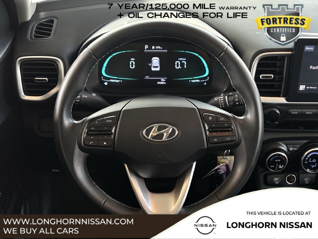 Used 2023 Hyundai Venue SEL FWD image 11