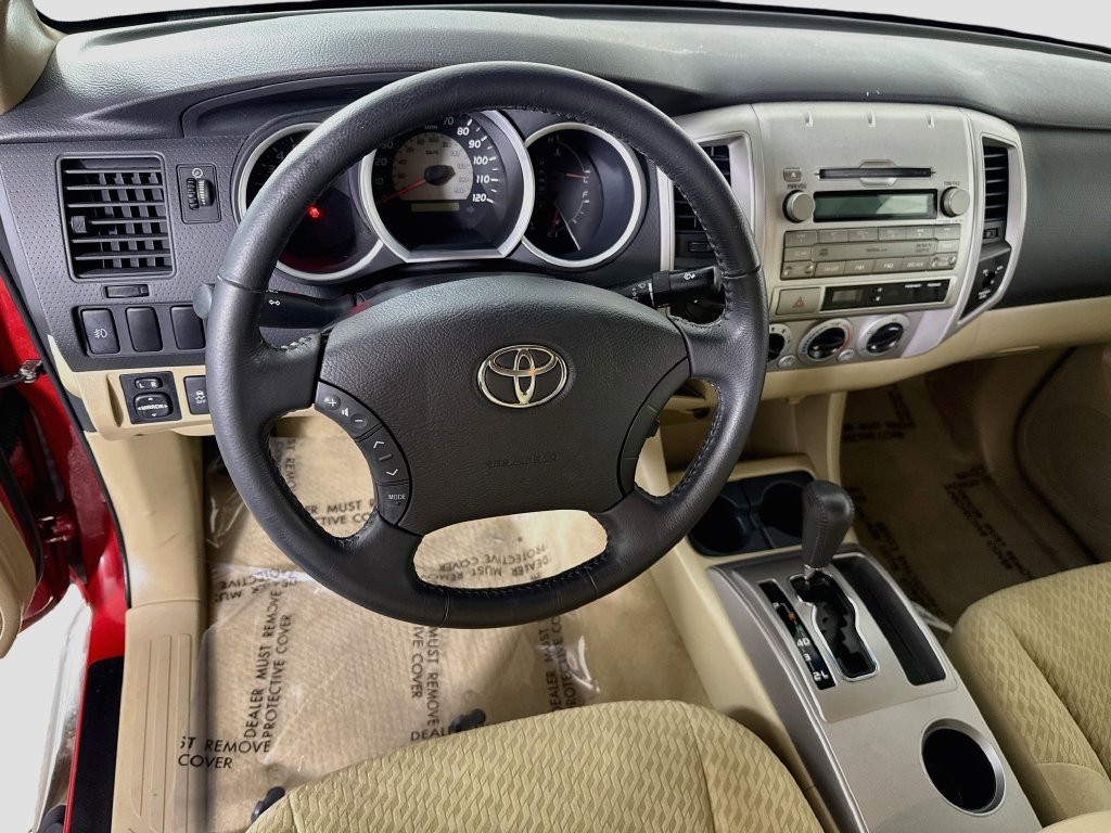 Used 2010 Toyota Tacoma 4x4 Access Cab V6 image 3