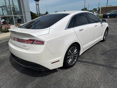 Used 2020 Lincoln MKZ FWD image 3