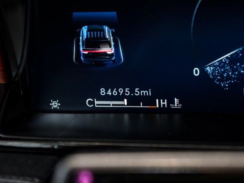 Used 2022 Lincoln Navigator Reserve AWD/4WD image 17