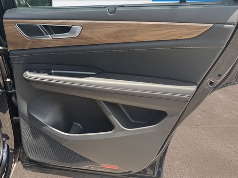 New 2026 Volkswagen Atlas SE AWD/4WD image 18