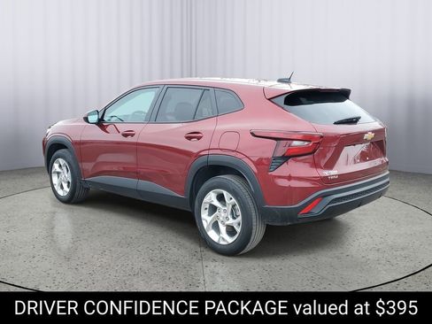 Certified 2024 Chevrolet Trax LS w/ LS Convenience Package image 5