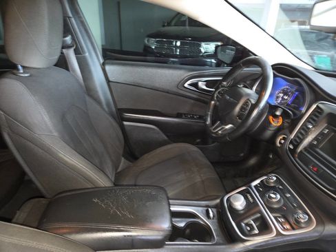 Used 2015 Chrysler 200 Limited w/ Convenience Group FWD image 28
