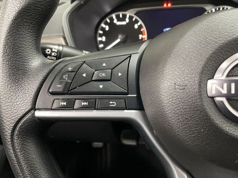 Used 2025 Nissan Altima 2.5 SV FWD image 20