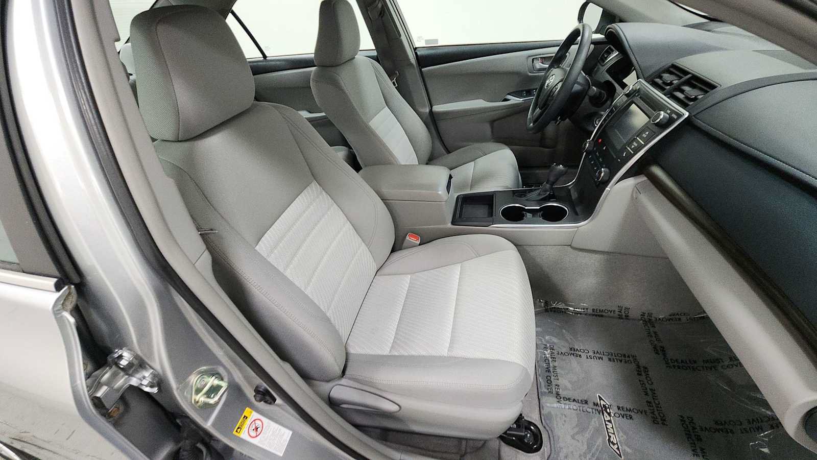 Certified 2016 Toyota Camry LE FWD image 28