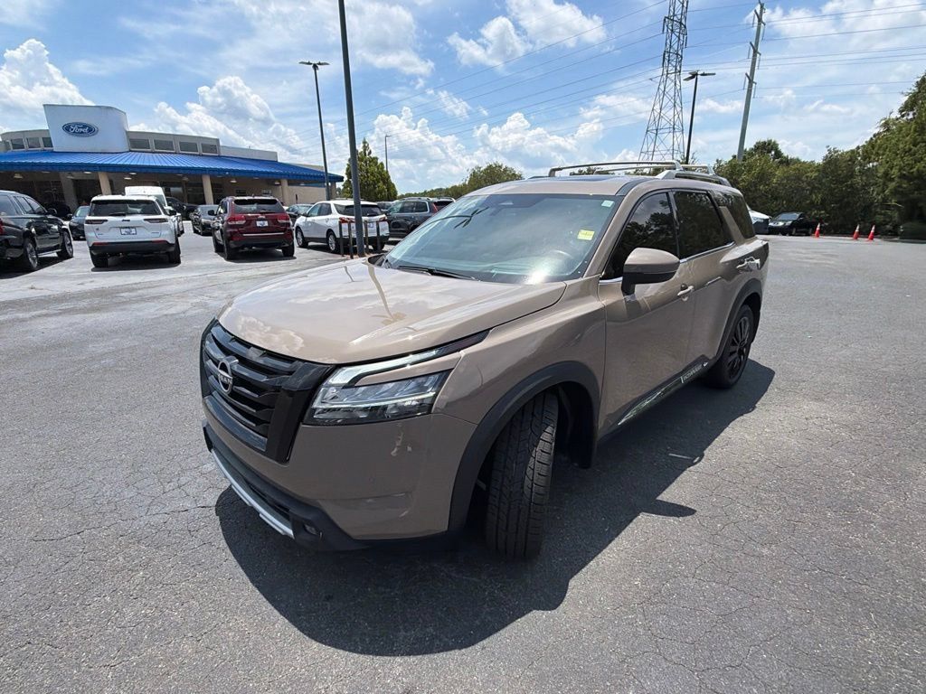 Used 2023 Nissan Pathfinder Platinum AWD/4WD image 30