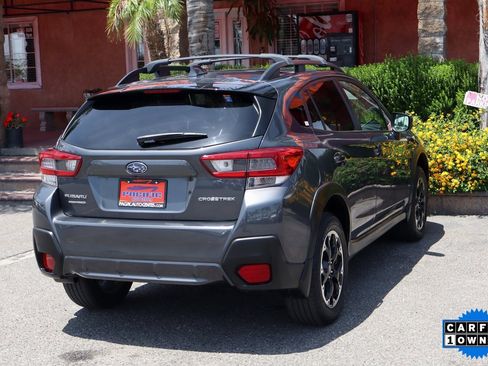 Used 2023 Subaru Crosstrek 2.0i Premium image 9