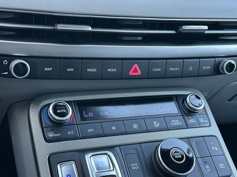 Used 2023 Hyundai Palisade SEL FWD image 23