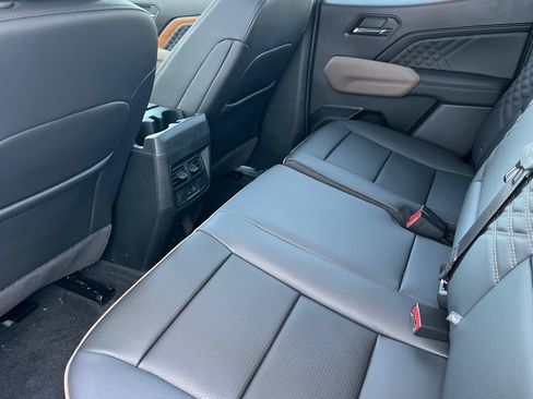 New 2026 GMC Canyon Denali AWD/4WD image 9
