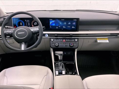 Certified 2026 Hyundai Tucson SE image 5