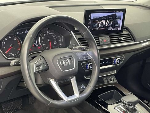 Certified 2023 Audi Q5 2.0T Premium w/ Convenience Package AWD/4WD image 4